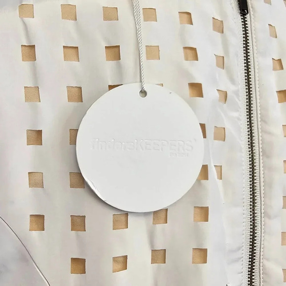 Finders Keepers Womens Beyond The Call Long Sleeve Top Size M Laser Cut Zip Back - Picture 7 of 9